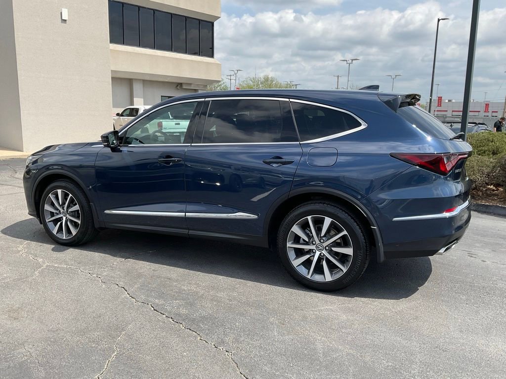 Certified 2025 Acura MDX w/ Technology Package AWD/4WD image 5