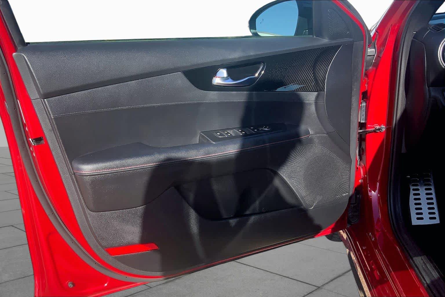 Used 2023 Kia Forte GT w/ GT2 Package FWD image 22