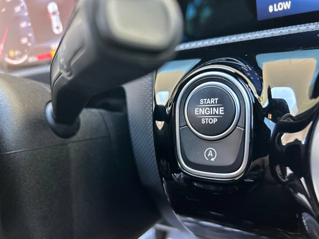 Used 2025 Mercedes-Benz CLA 250 image 53