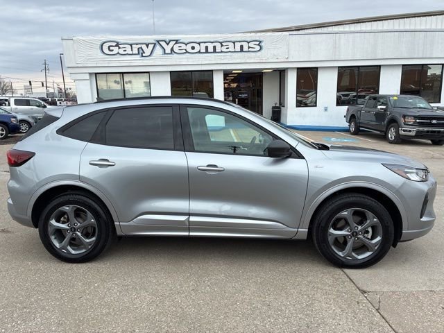 Used 2024 Ford Escape ST-Line w/ Tech Pack #1 image 11