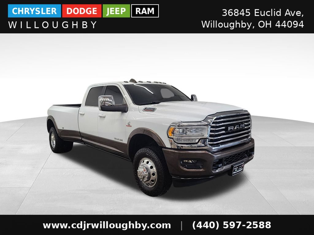 Used 2023 RAM 3500 Limited AWD/4WD image 3