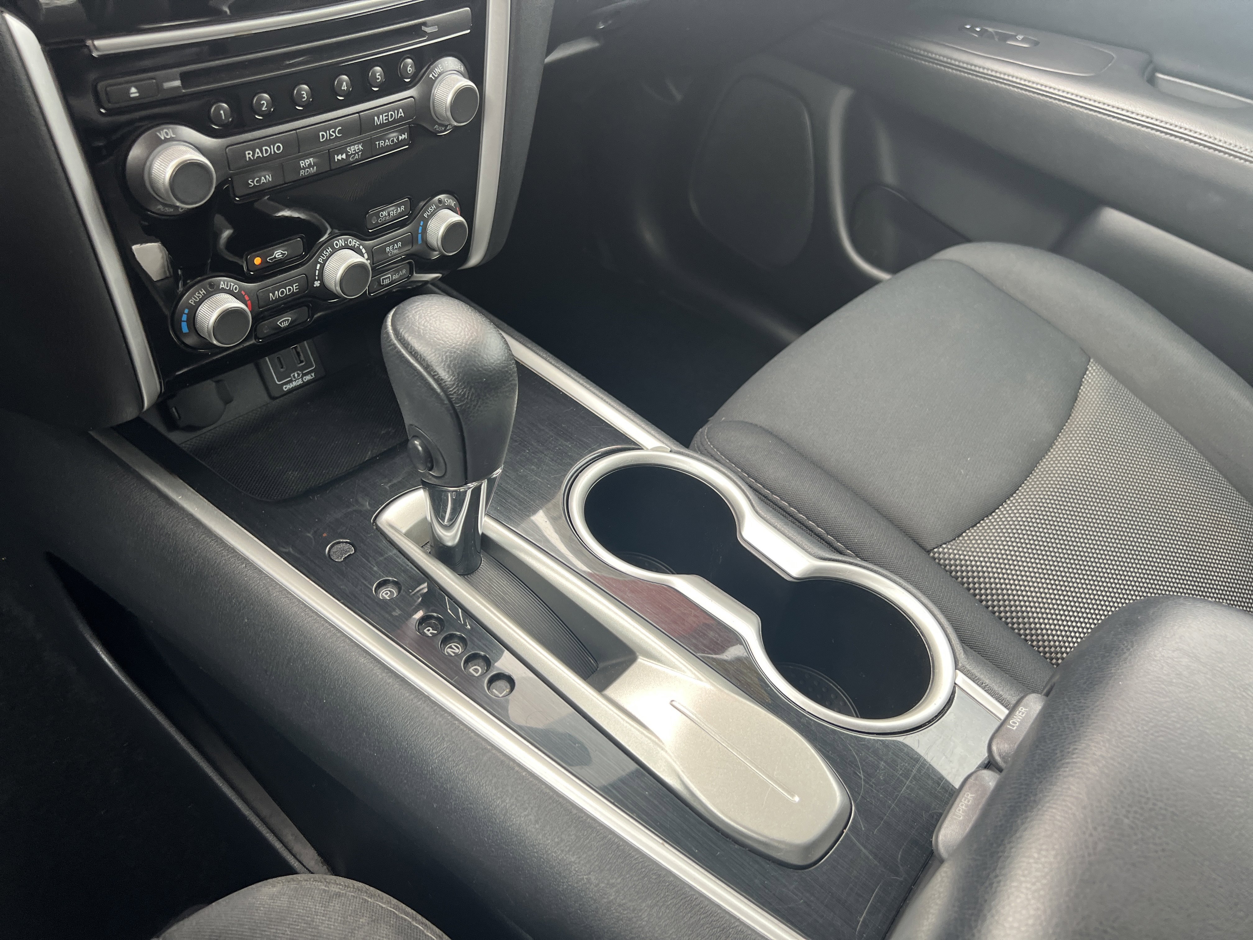 Certified 2019 Nissan Pathfinder SV FWD image 26
