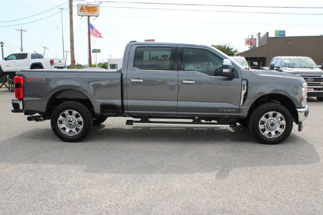 New 2026 Ford F250 Lariat w/ Chrome Package AWD/4WD image 3