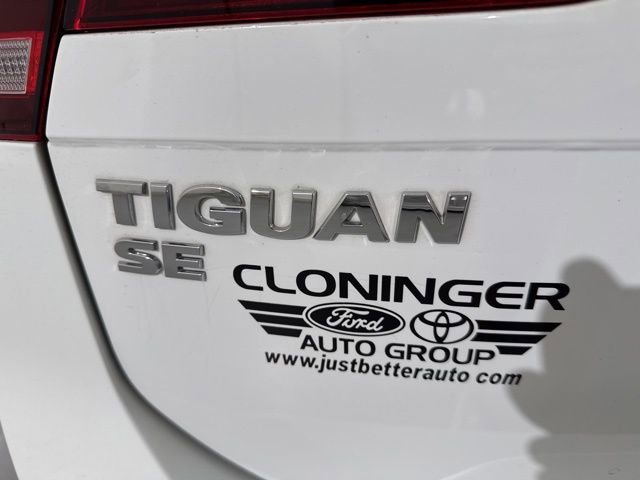 Used 2021 Volkswagen Tiguan SE w/ Panoramic Sunroof Package AWD/4WD image 9