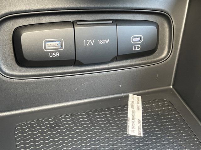 New 2026 Hyundai Venue SE image 13