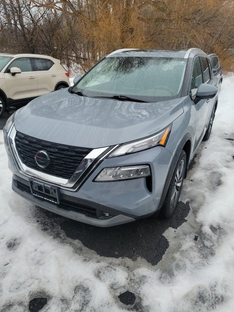 Used 2021 Nissan Rogue SL w/ Premium Package
