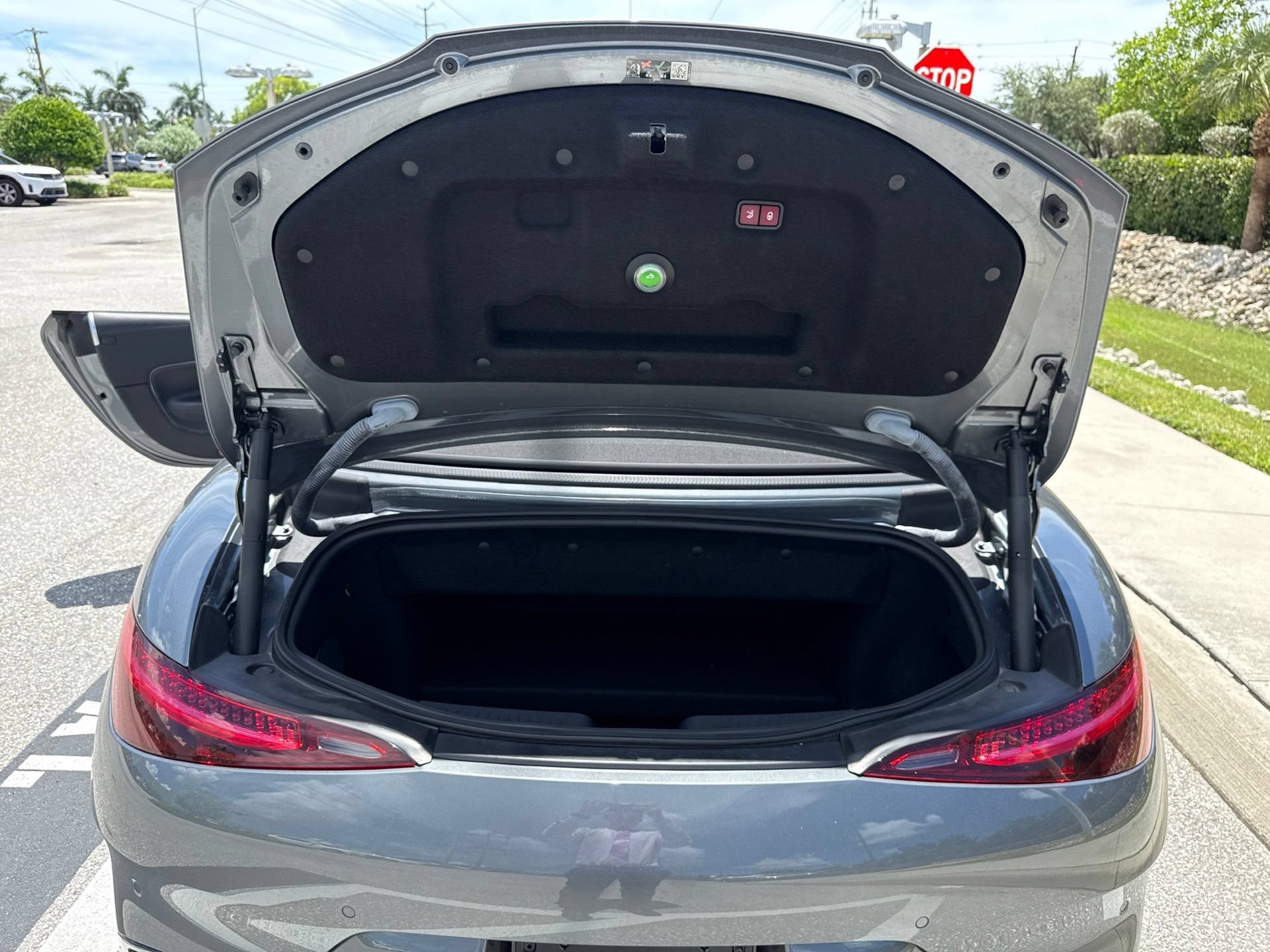 Used 2022 Mercedes-Benz SL 55 AMG 4MATIC image 27