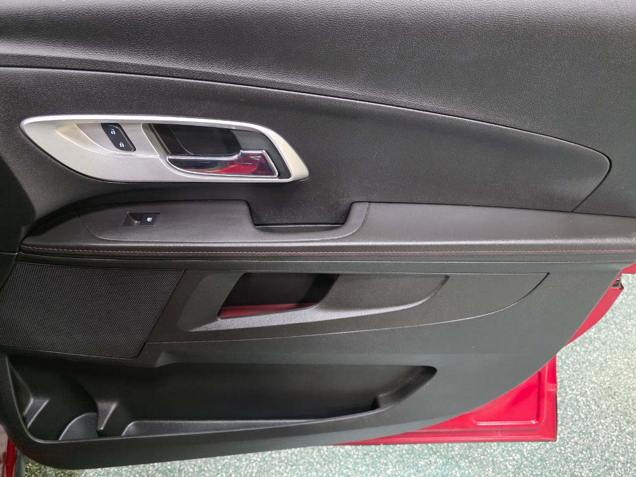 Used 2015 Chevrolet Equinox LT image 25