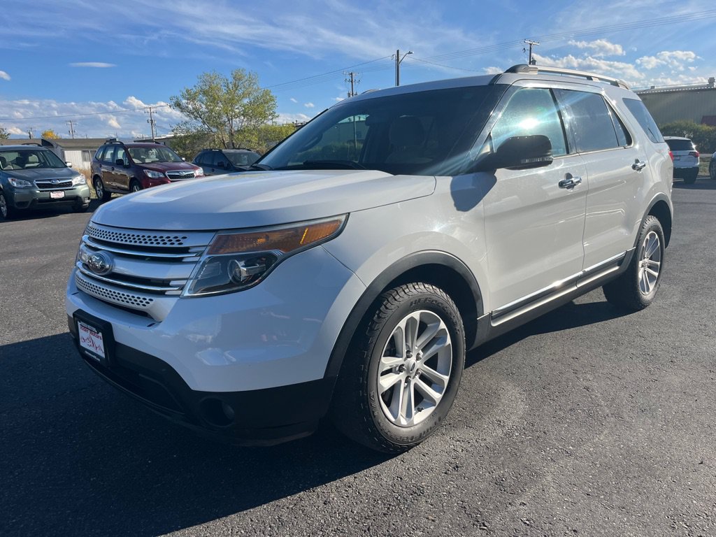 Used 2014 Ford Explorer XLT AWD/4WD image 2
