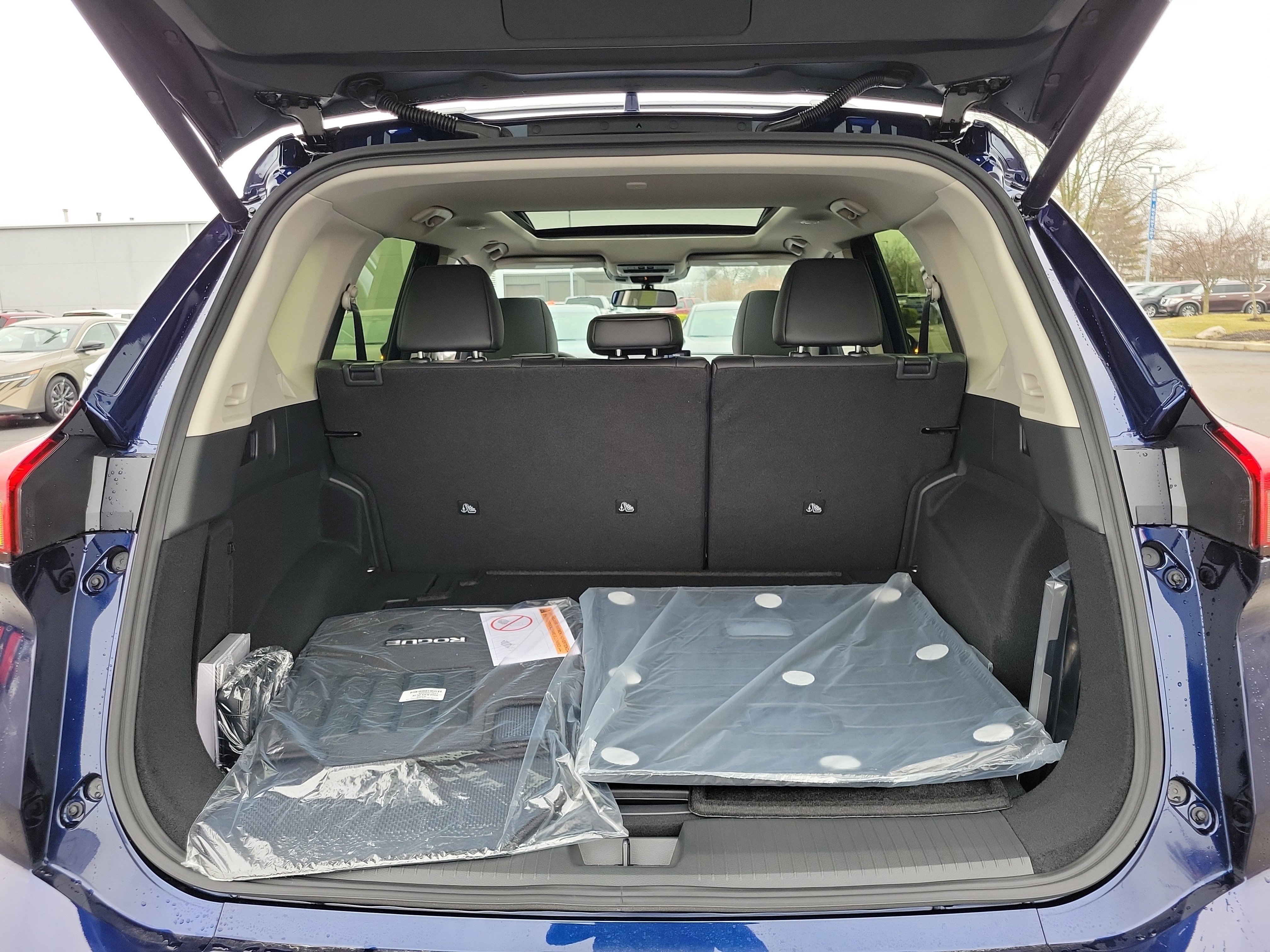New 2026 Nissan Rogue Platinum w/ Platinum Premium Package image 8