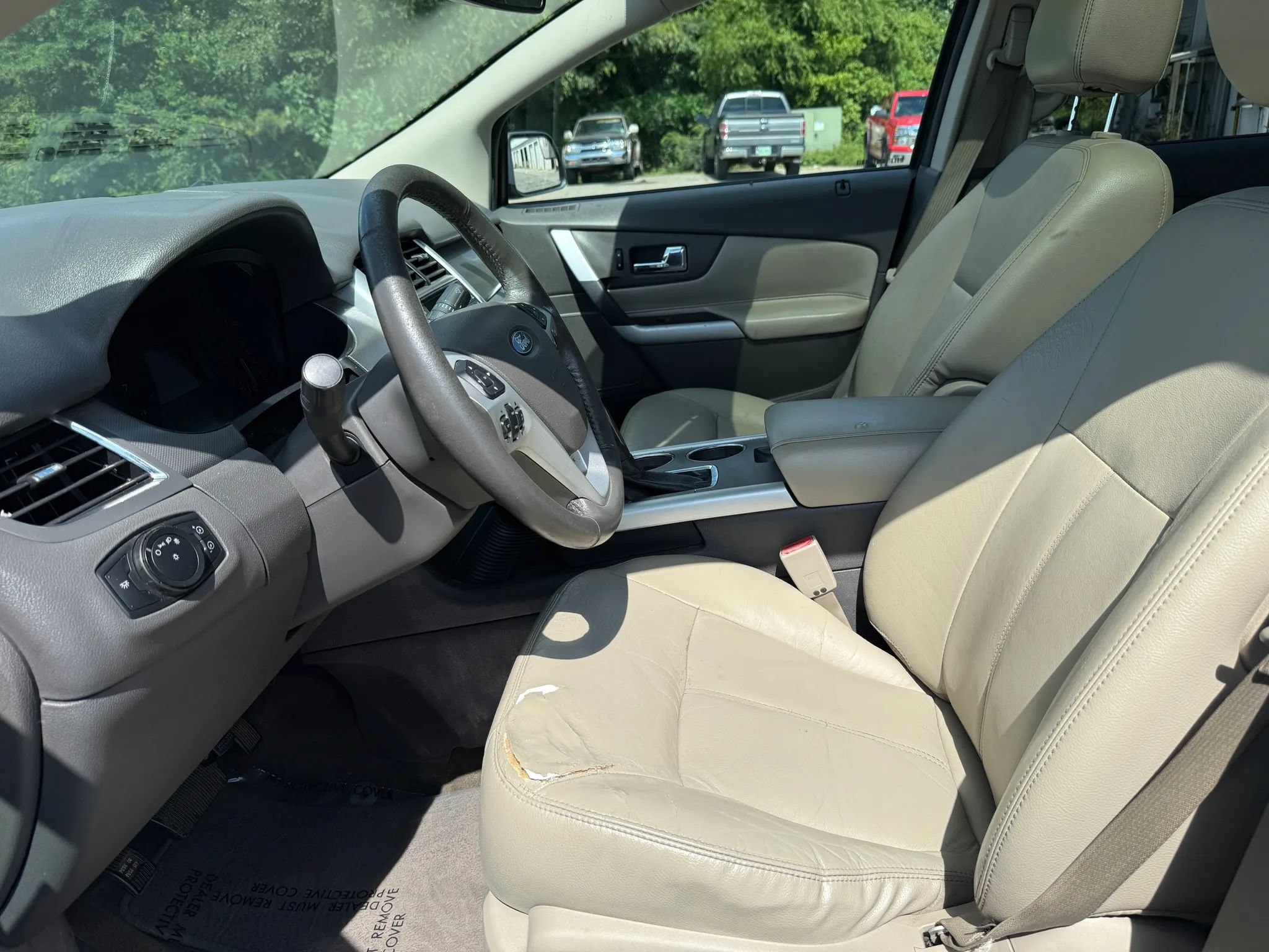 Used 2013 Ford Edge SEL FWD image 2