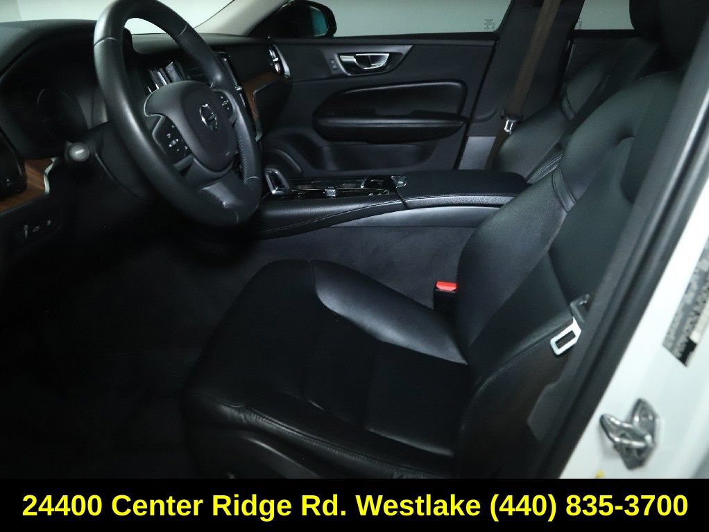 Used 2022 Volvo S60 T8 R-Design Expression AWD/4WD image 18