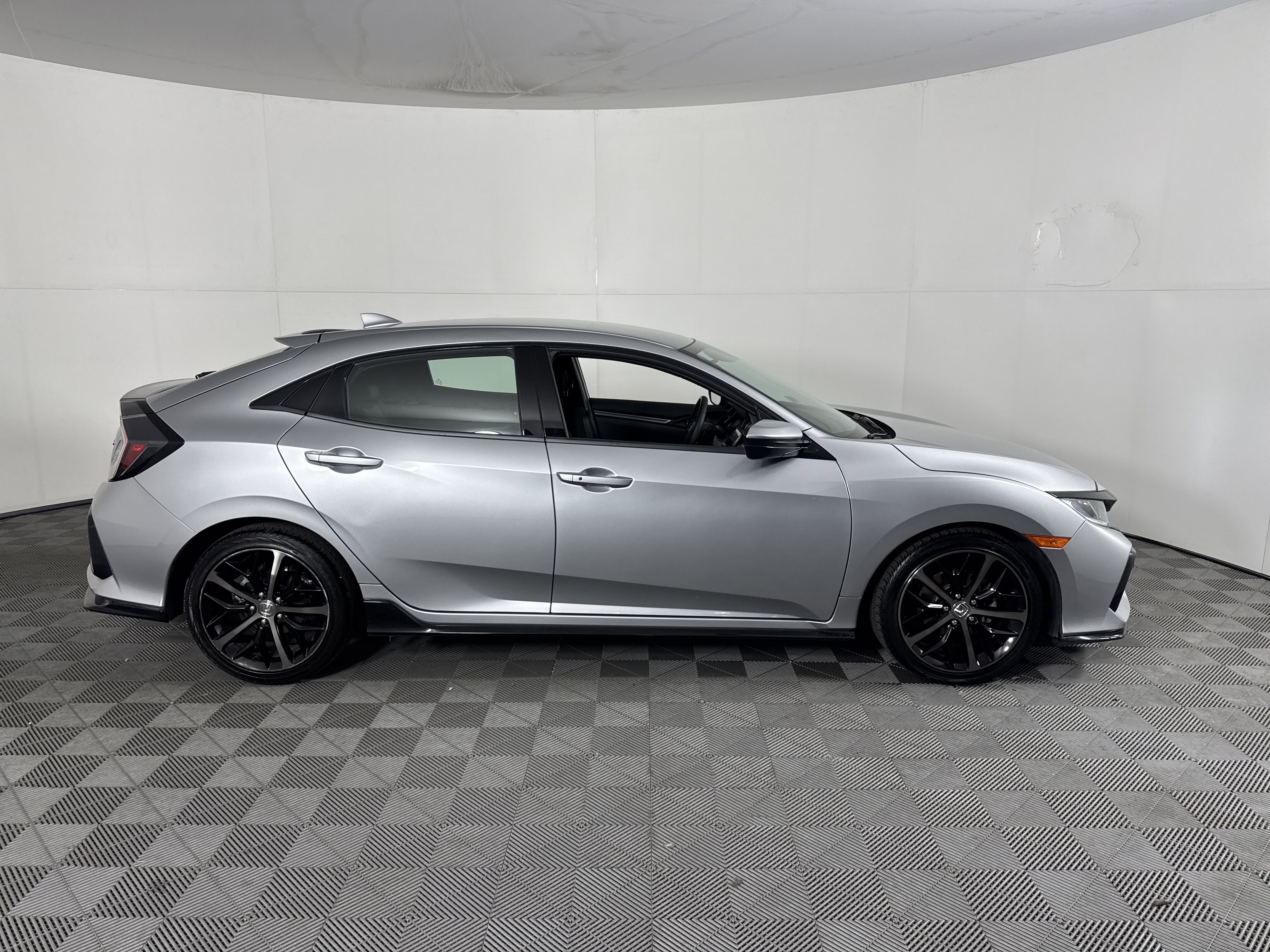 Used 2021 Honda Civic Sport image 3