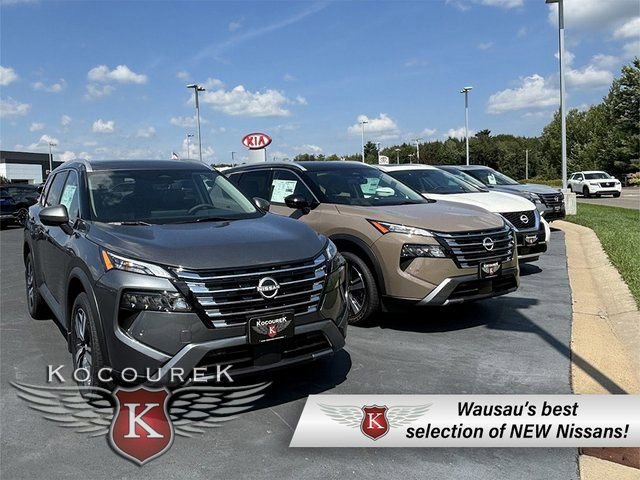 Used 2024 Kia Carnival LX image 31