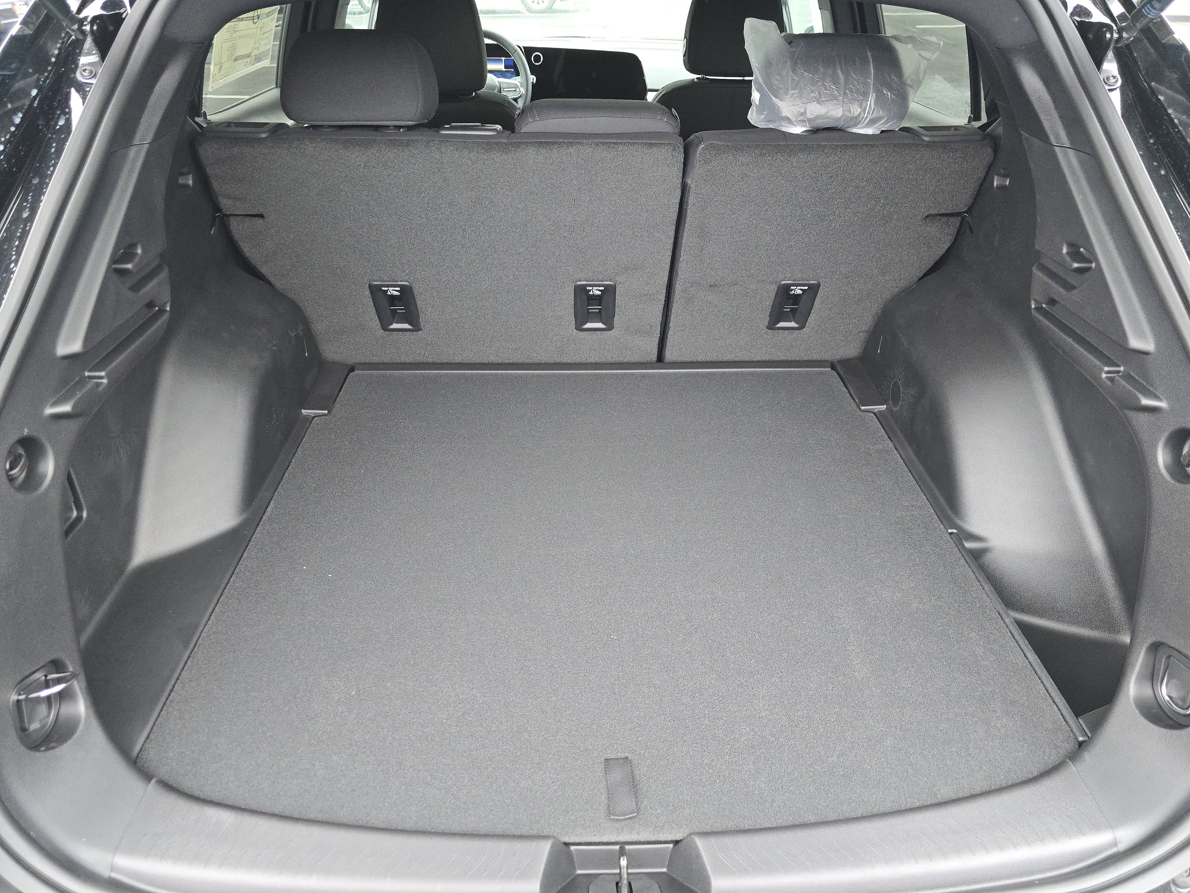 New 2026 Chevrolet Equinox EV LT image 18