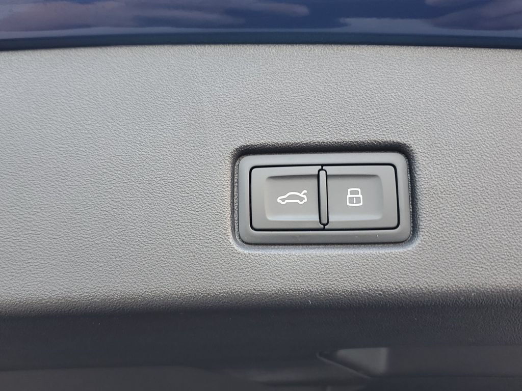 Certified 2023 Audi Q4 e-tron Prestige AWD/4WD image 15