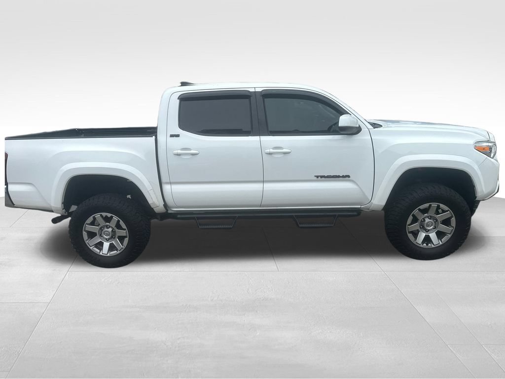 Used 2019 Toyota Tacoma SR5 RWD image 29