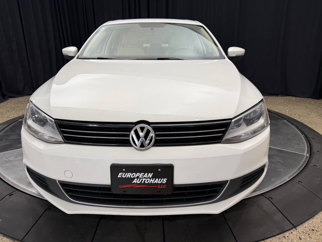Used 2014 Volkswagen Jetta SE FWD image 13