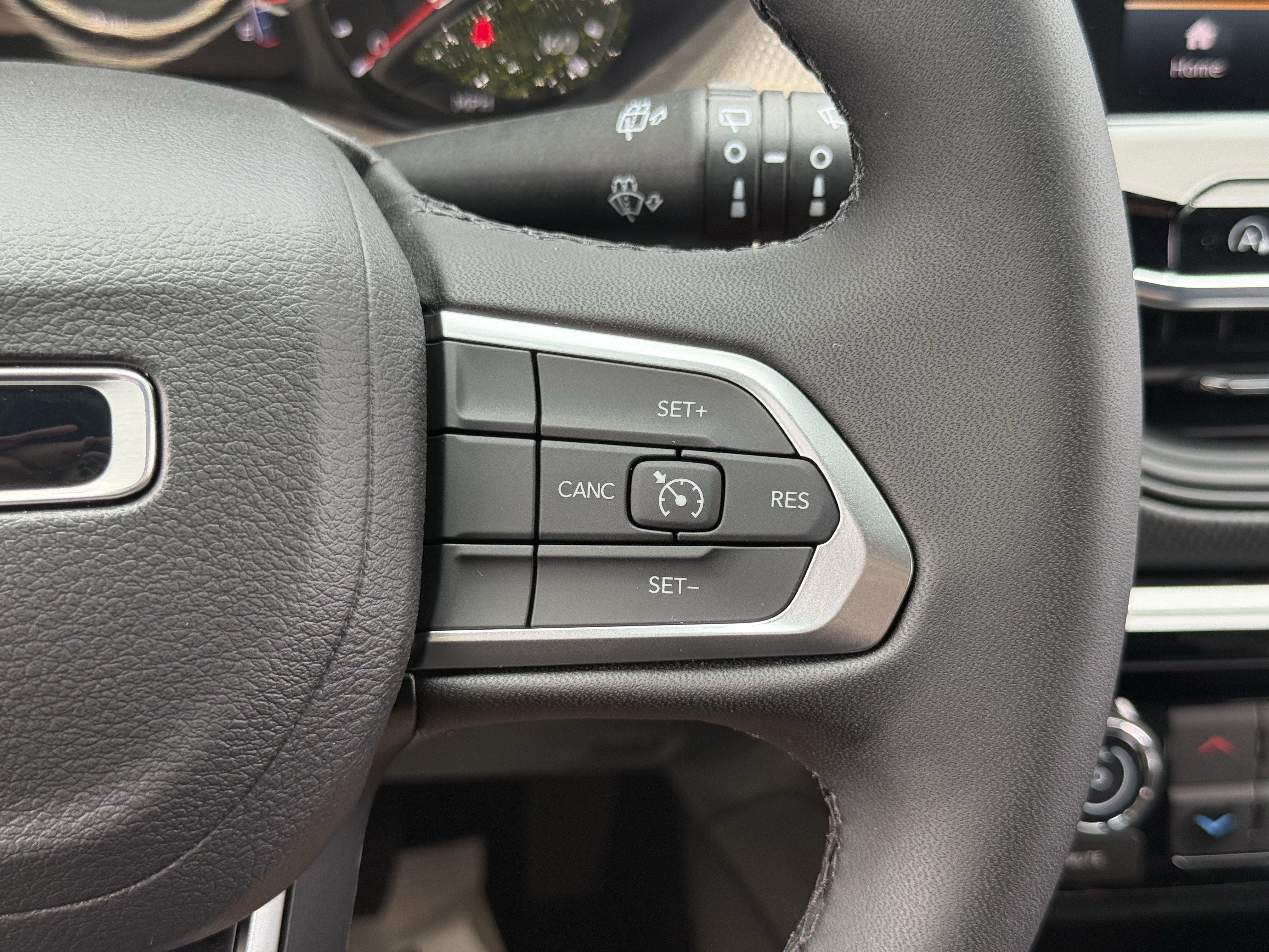 New 2026 Jeep Compass Latitude AWD/4WD image 19