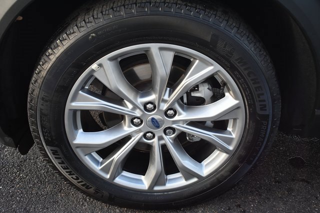 Used 2022 Ford Explorer XLT w/ Equipment Group 202A image 51