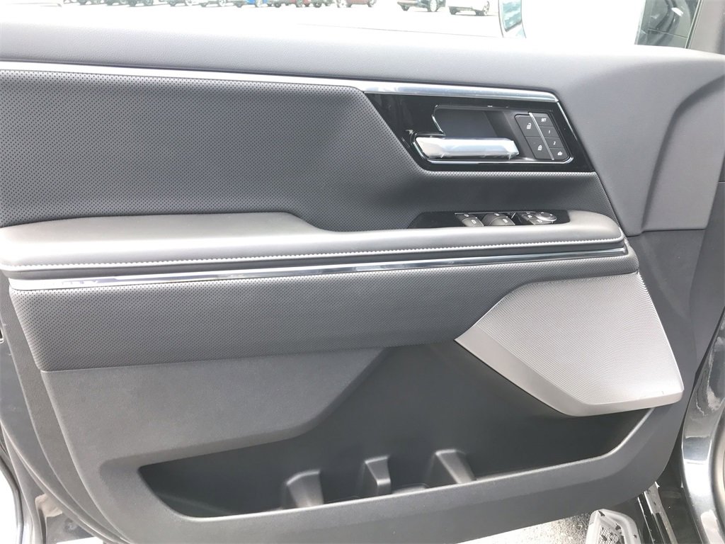 New 2025 GMC Sierra EV Denali image 13