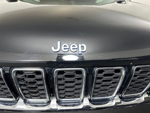 Used 2023 Jeep Grand Cherokee 4WD 4xe image 9