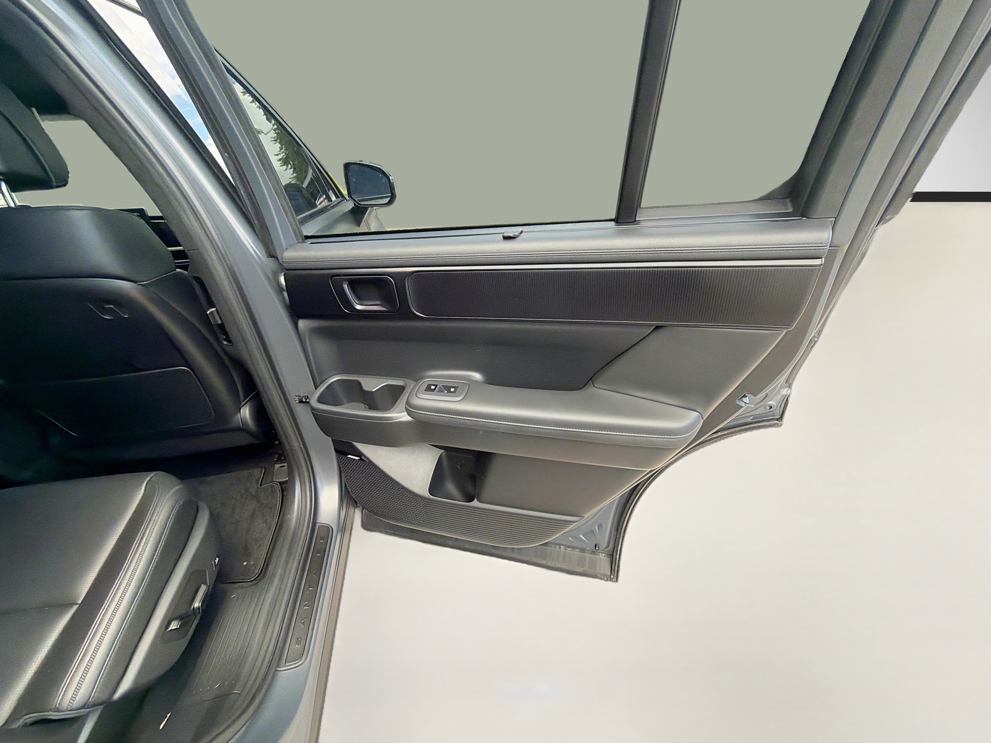 Used 2024 Hyundai Santa Fe Calligraphy FWD image 30