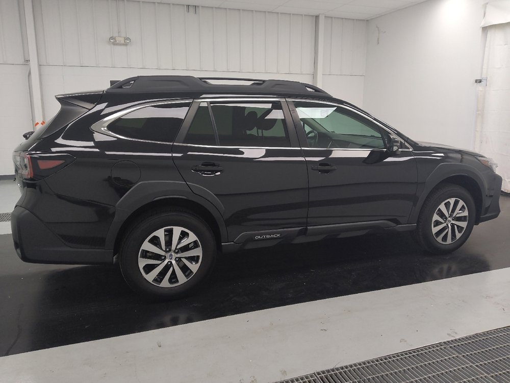 Used 2023 Subaru Outback Premium AWD/4WD image 10
