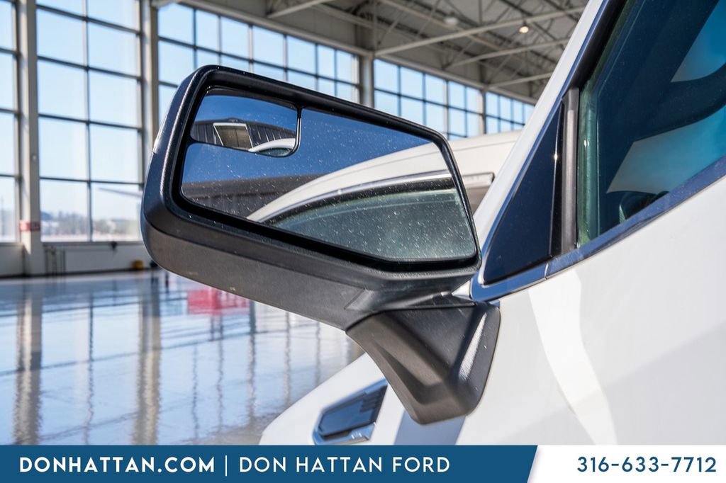 Used 2022 GMC Sierra 1500 SLE image 27