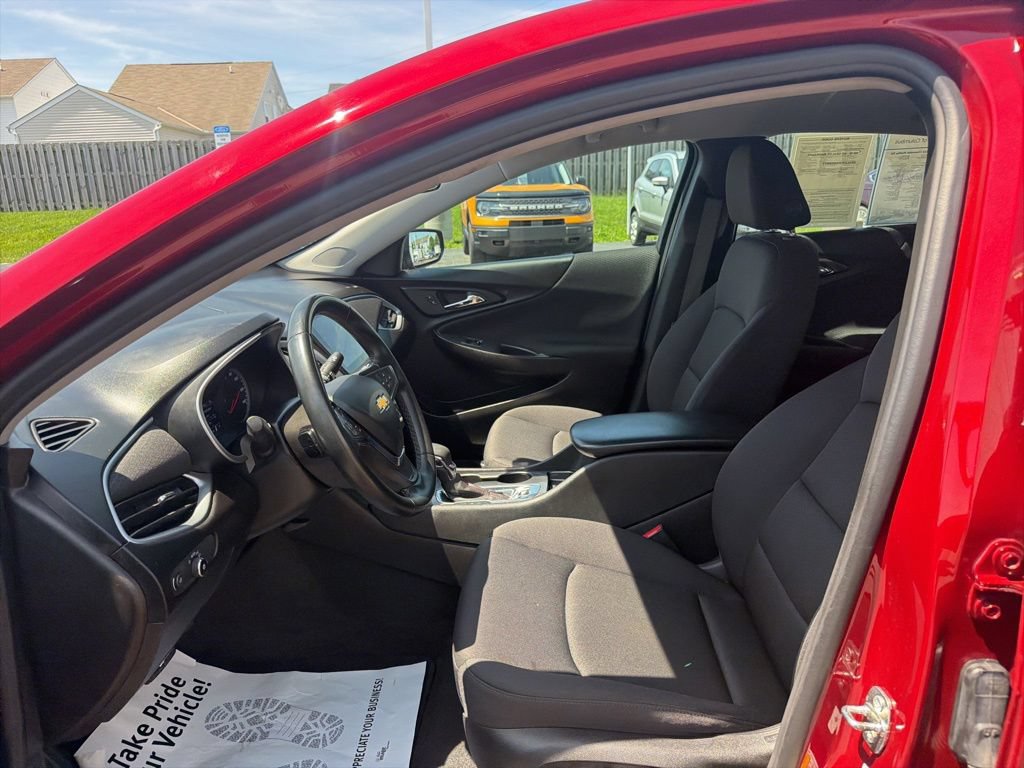Used 2023 Chevrolet Malibu RS FWD image 27