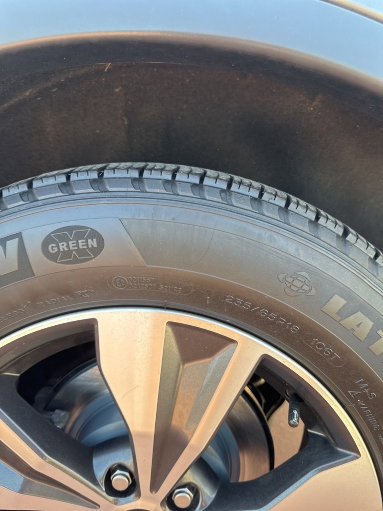 Used 2023 Nissan Murano SV image 17