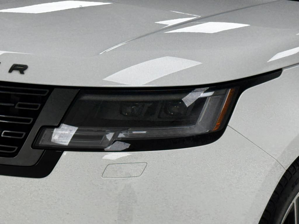 Used 2023 Land Rover Range Rover SE image 33
