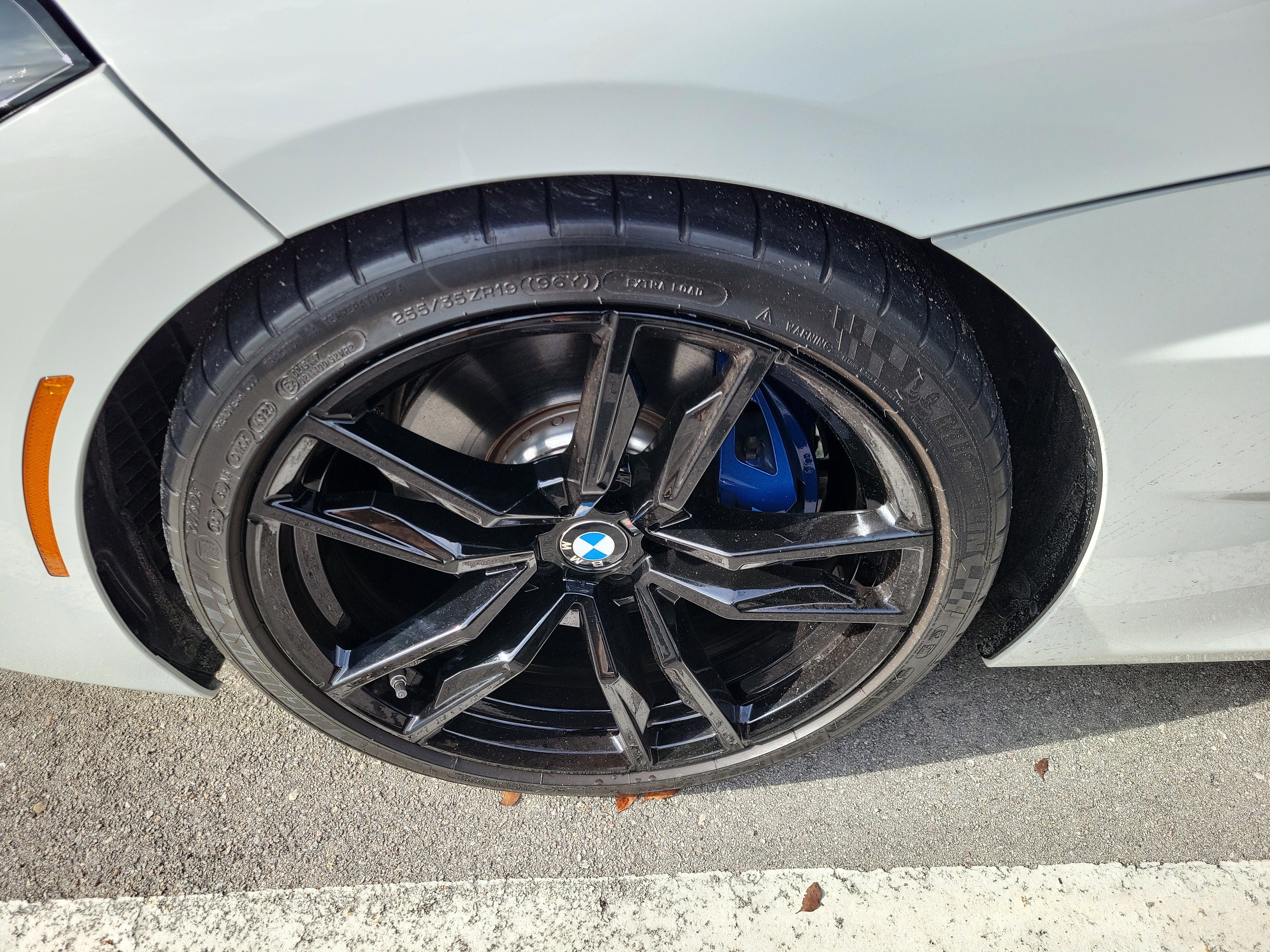 Used 2021 BMW Z4 M40i w/ Executive Package RWD image 4