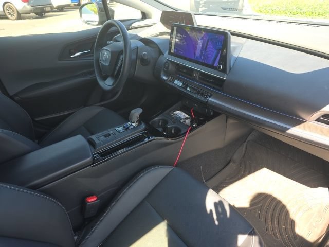 Used 2024 Toyota Prius XLE FWD image 12
