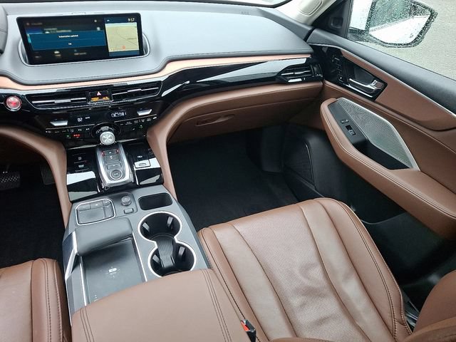 Used 2023 Acura MDX w/ Technology Package AWD/4WD image 16