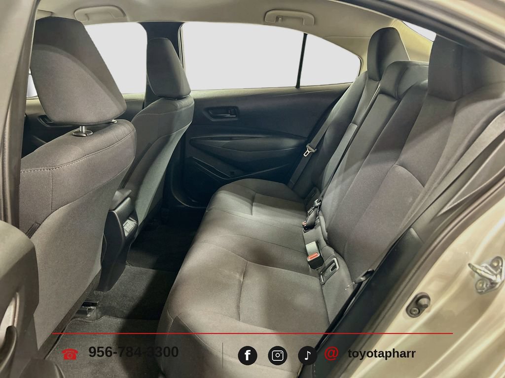 Used 2025 Toyota Corolla LE FWD image 21