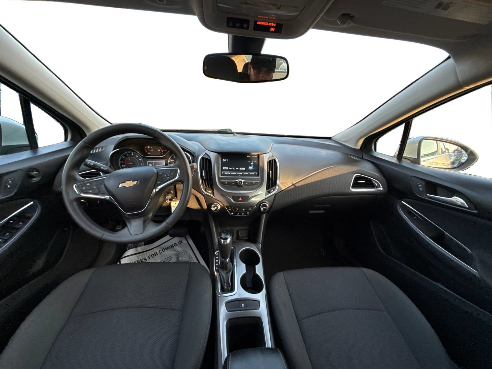 Used 2017 Chevrolet Cruze LT FWD image 22