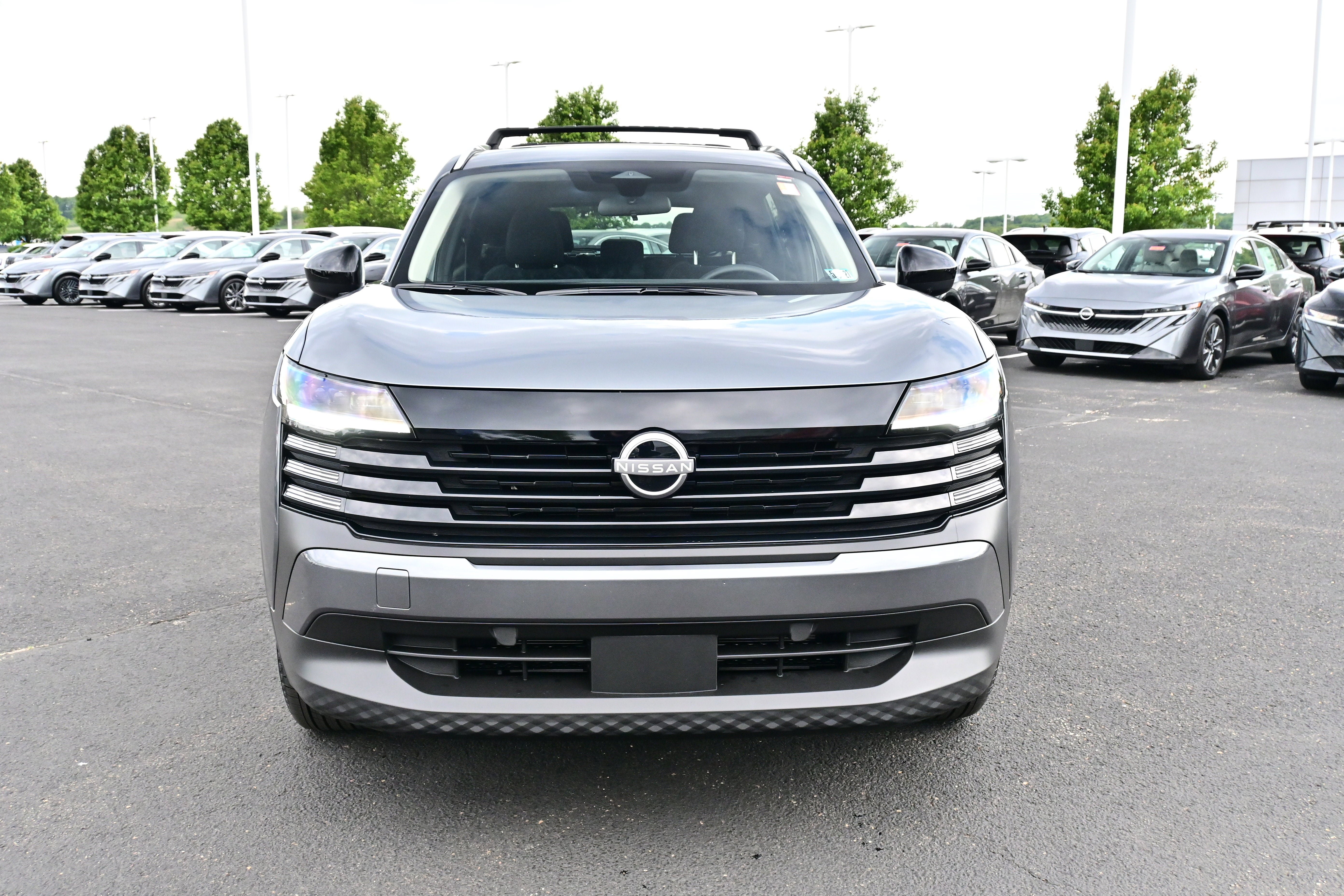 Certified 2026 Nissan Kicks SV w/ SV Premium Package AWD/4WD image 3