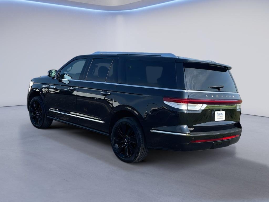 Used 2024 Lincoln Navigator L Reserve w/ Equipment Group 201A AWD/4WD image 4