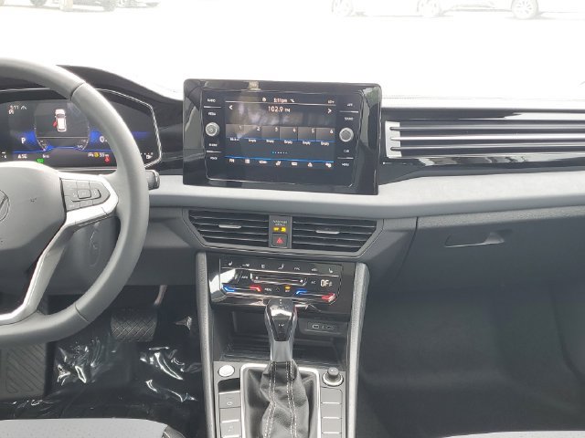 New 2026 Volkswagen Jetta SE FWD image 24