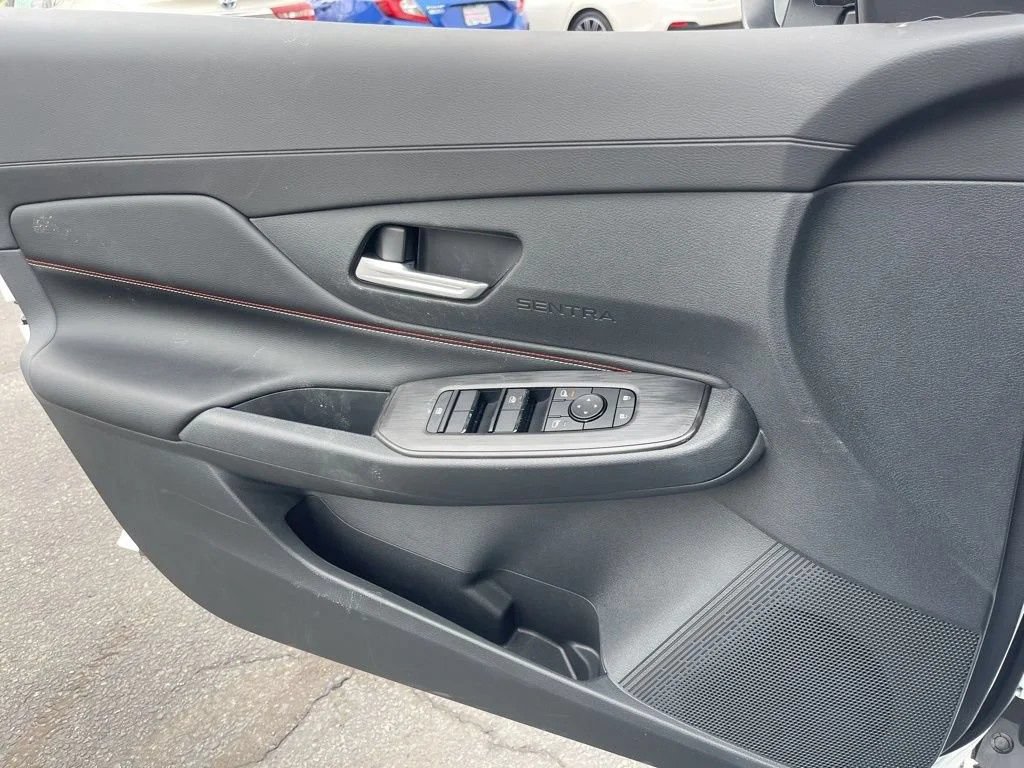 Used 2026 Nissan Sentra SR w/ Floor Mat Package FWD image 16