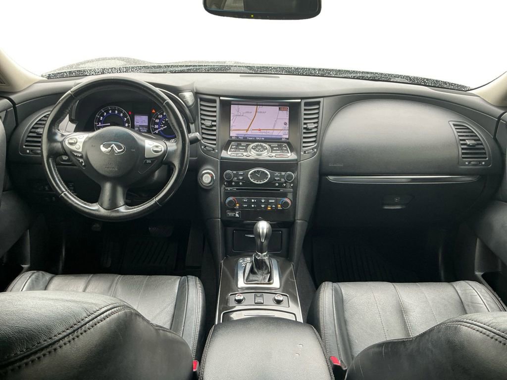 Used 2016 INFINITI QX70 2WD w/ Premium Package image 17