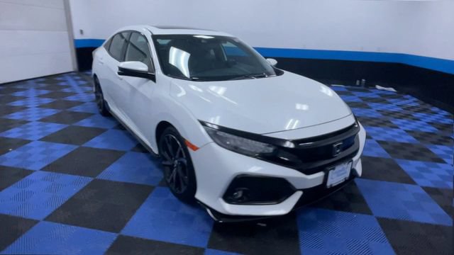 Used 2019 Honda Civic Sport Touring image 2
