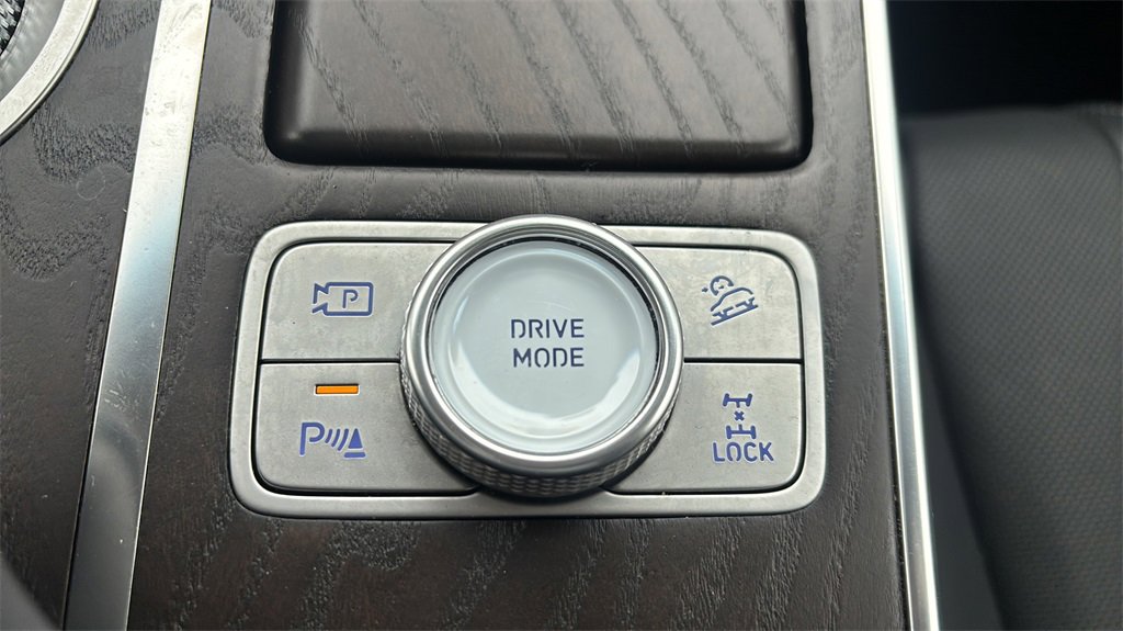 Used 2024 Genesis GV80 3.5T w/ Prestige Package image 30