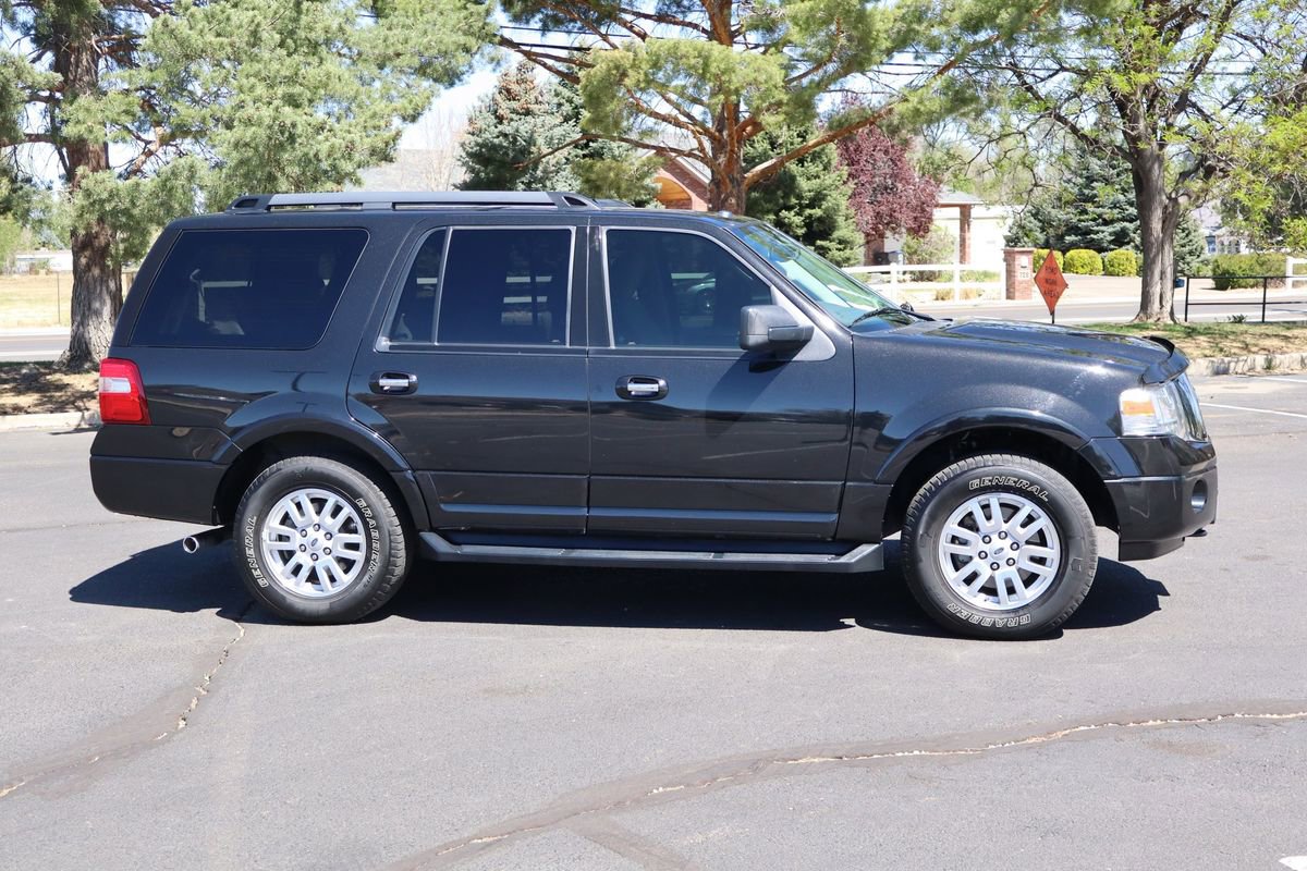 Used 2014 Ford Expedition XLT AWD/4WD image 3