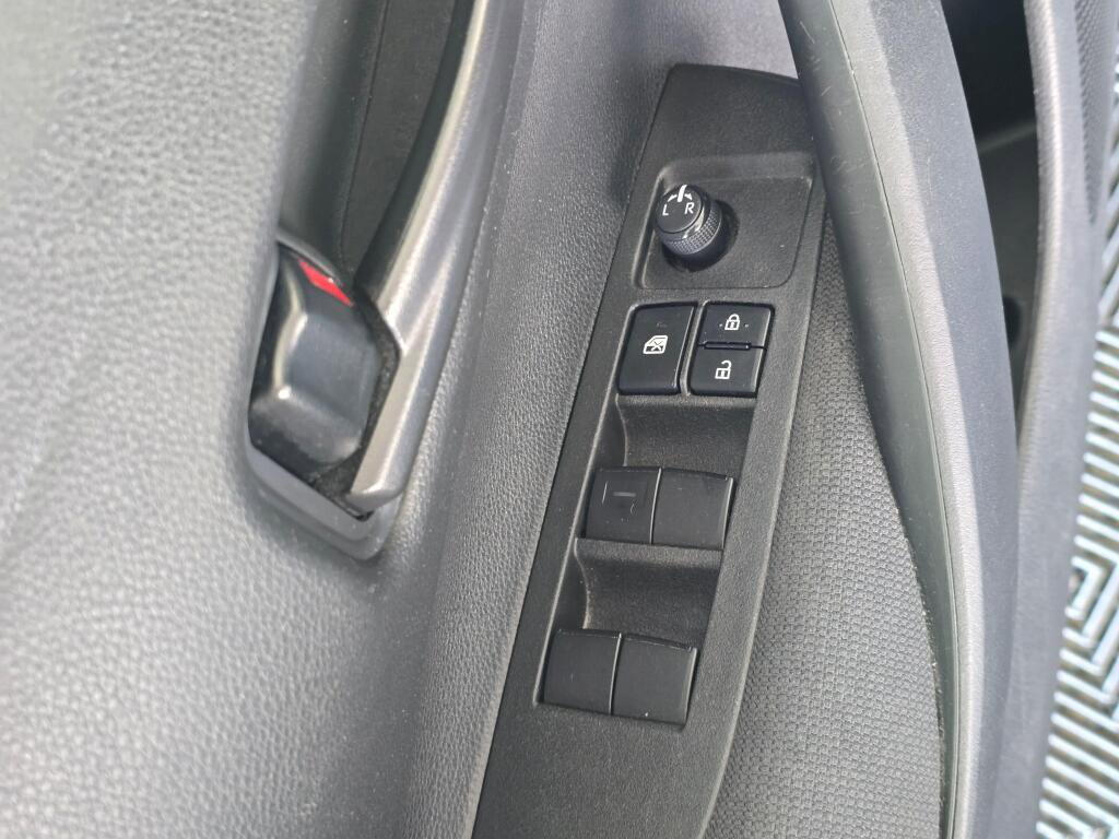 Used 2023 Toyota Corolla LE FWD image 20