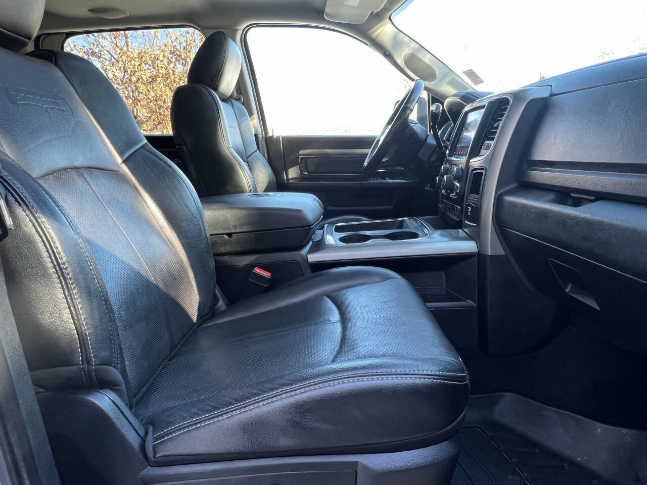 Used 2018 RAM 3500 Laramie w/ Sport Appearance Group image 39