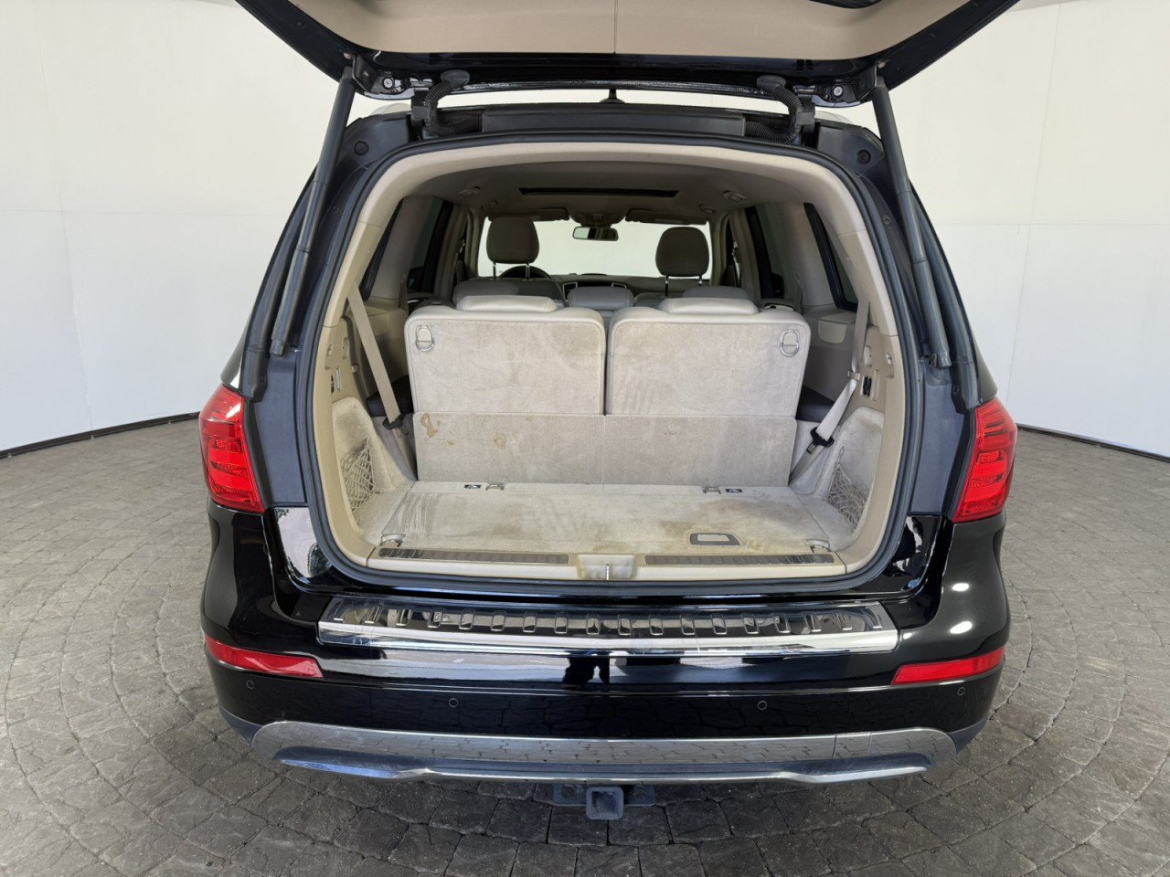 Used 2015 Mercedes-Benz GL 450 4MATIC image 7