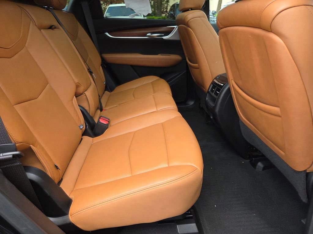 Used 2020 Cadillac XT5 Premium Luxury FWD image 13