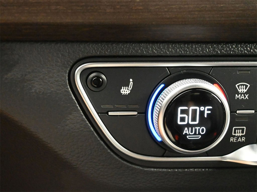 Used 2024 Audi Q5 2.0T Premium w/ Convenience Package image 13